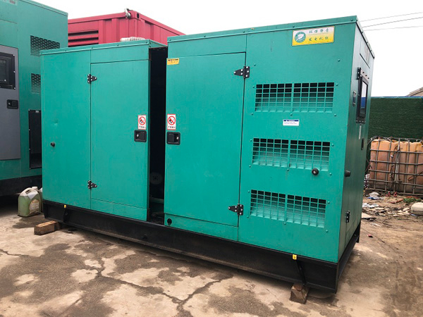 顺城怎样合理控制磷酸铁锂蓄电池的充放电倍率以延长其使用寿命？